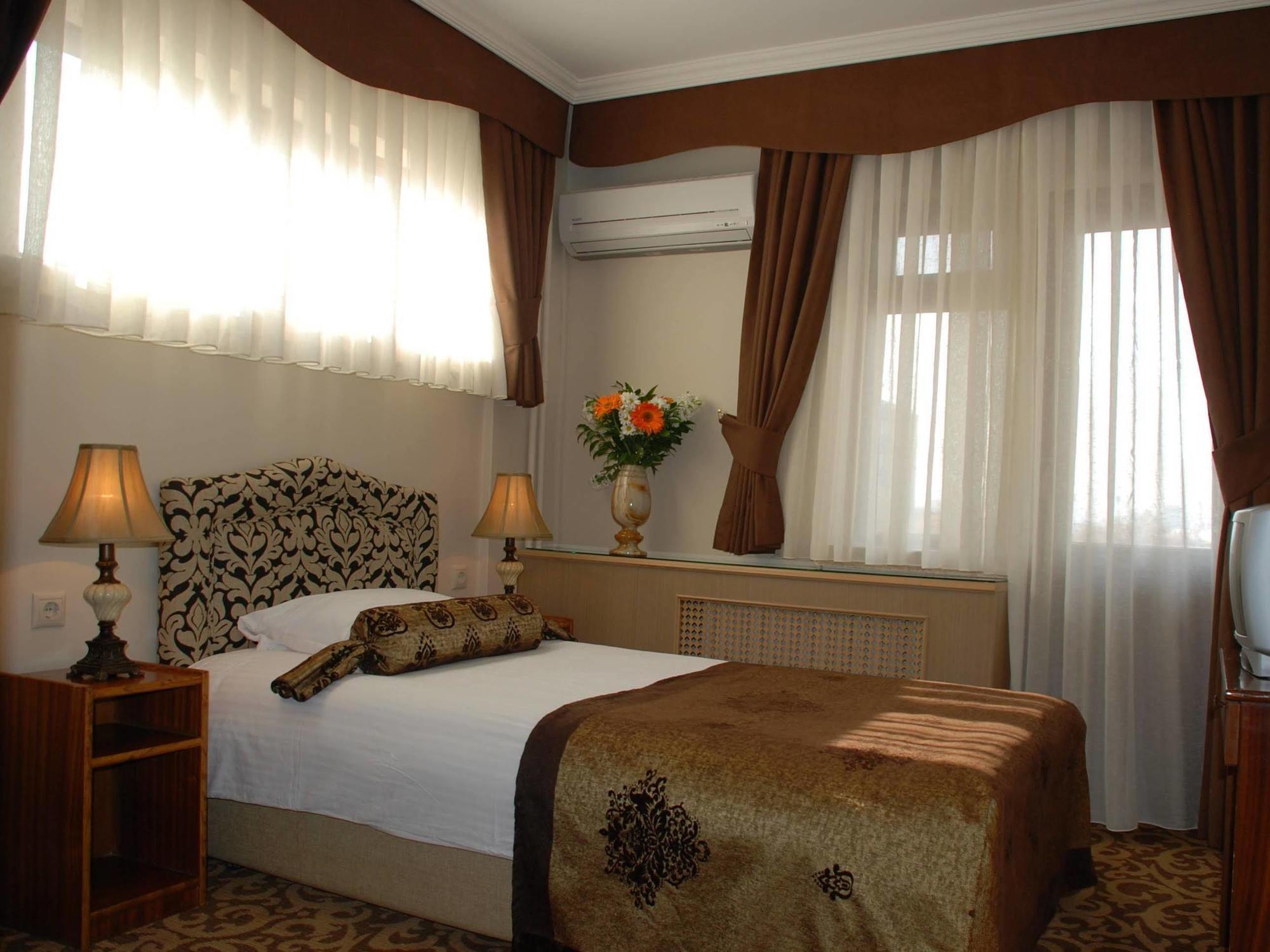 Hotel Mithat Ankara Luaran gambar