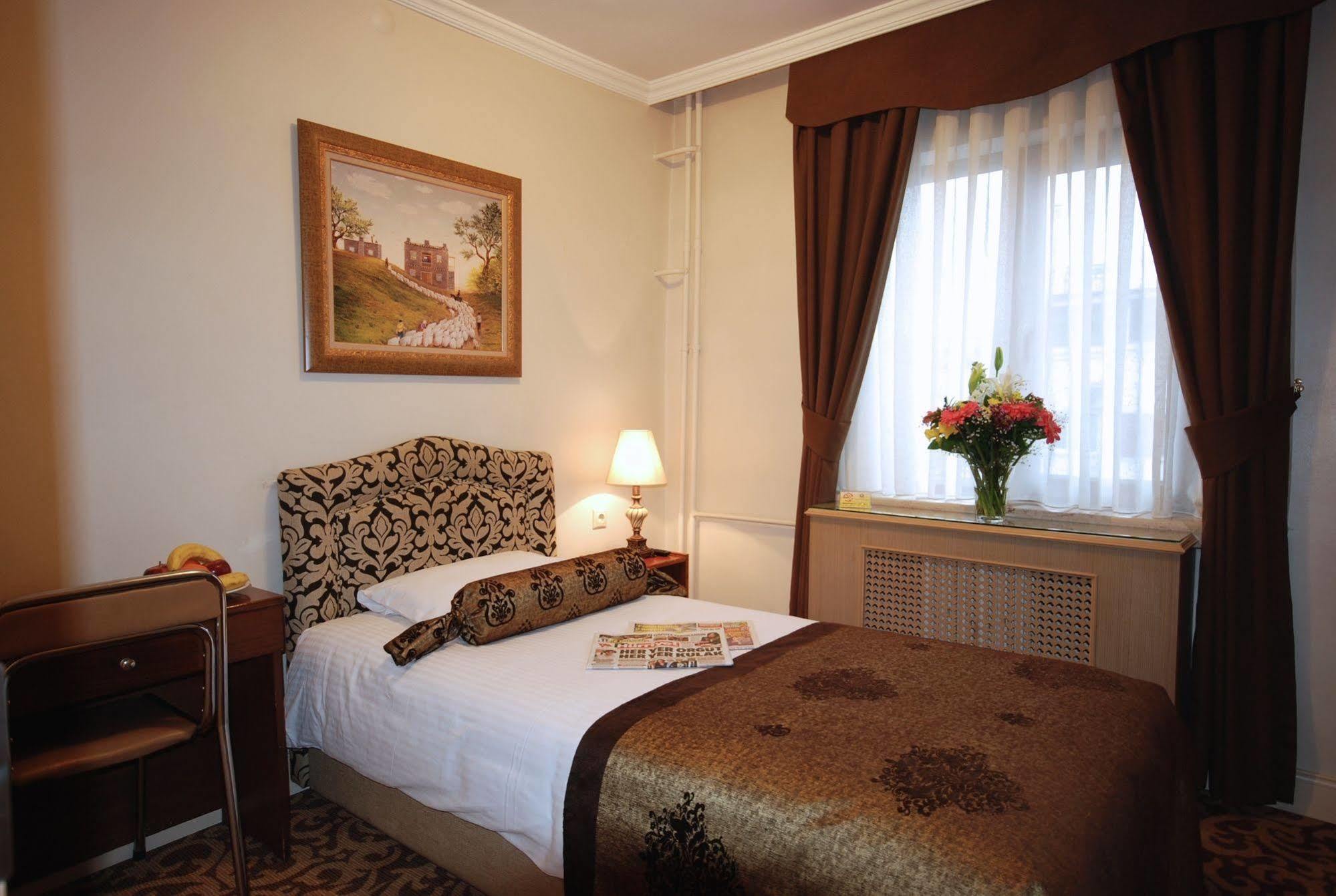 Hotel Mithat Ankara Luaran gambar